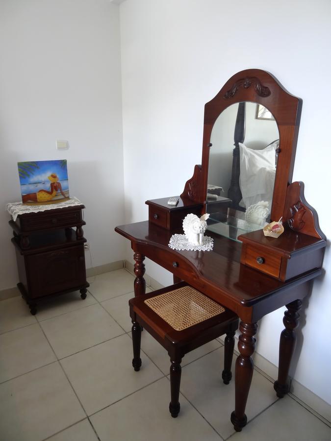 Bed & Breakfast 6 Suites Piscine Et Plage Pointe Faulaル・ヴォクラン エクステリア 写真