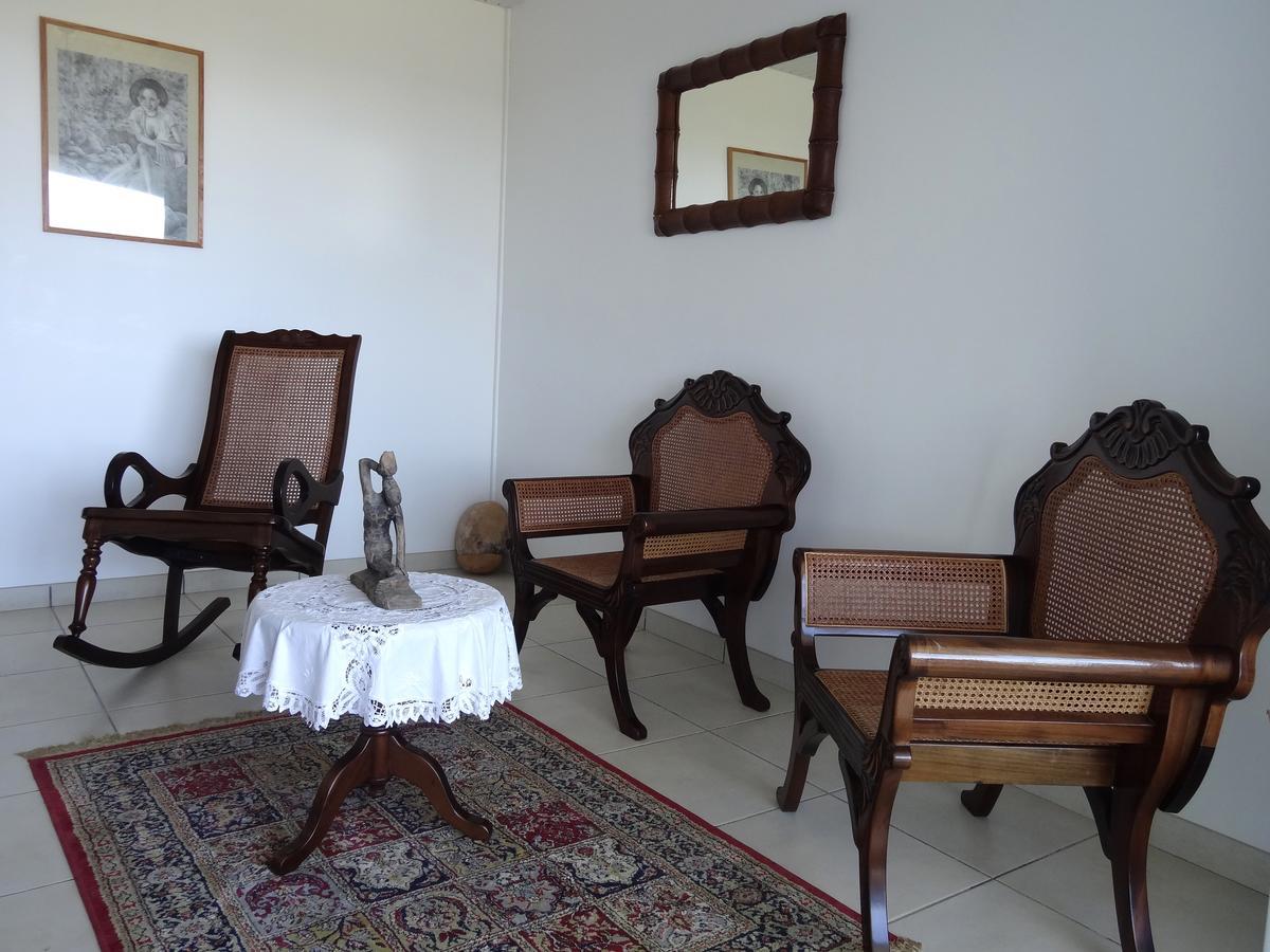 Bed & Breakfast 6 Suites Piscine Et Plage Pointe Faulaル・ヴォクラン エクステリア 写真