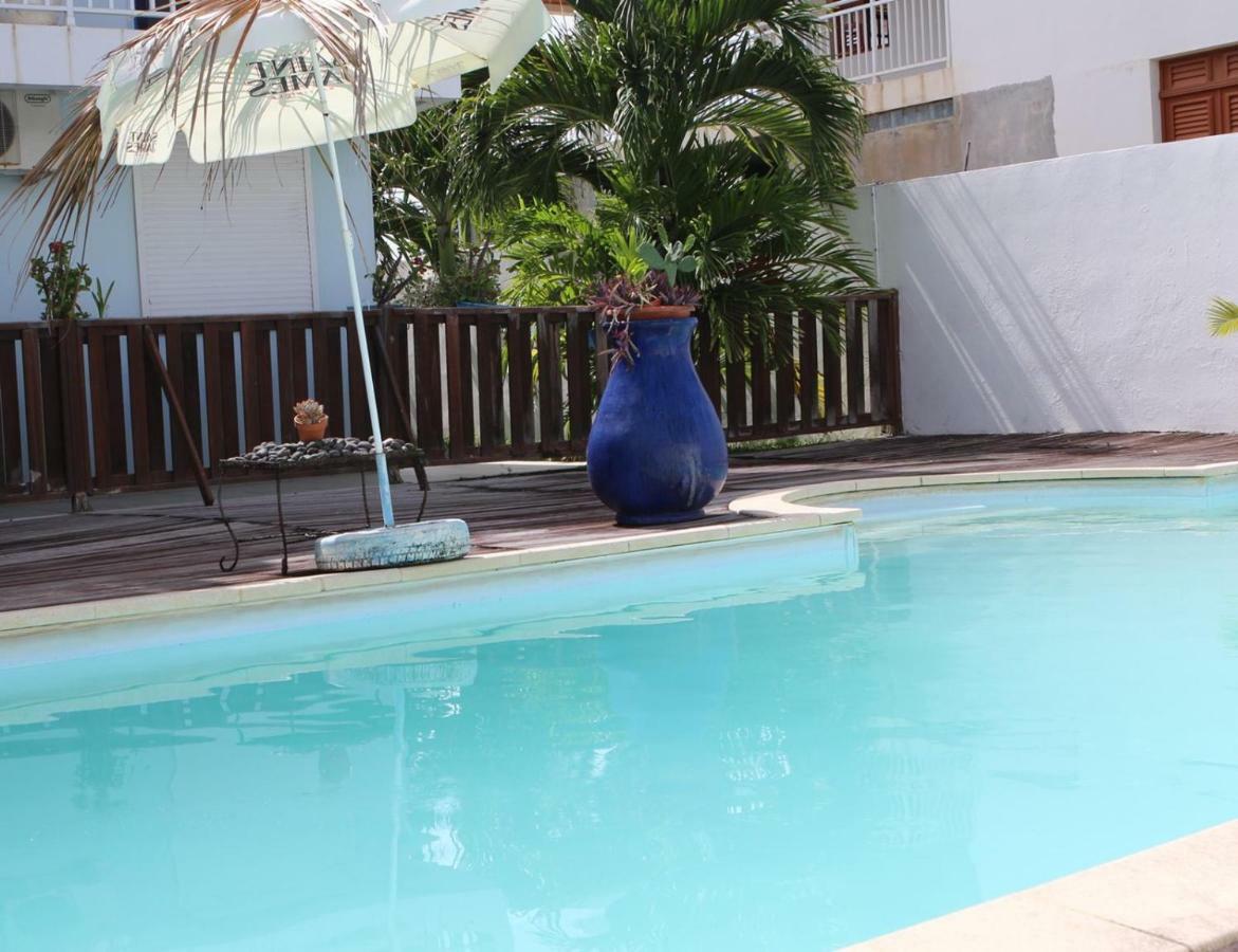Bed & Breakfast 6 Suites Piscine Et Plage Pointe Faulaル・ヴォクラン エクステリア 写真