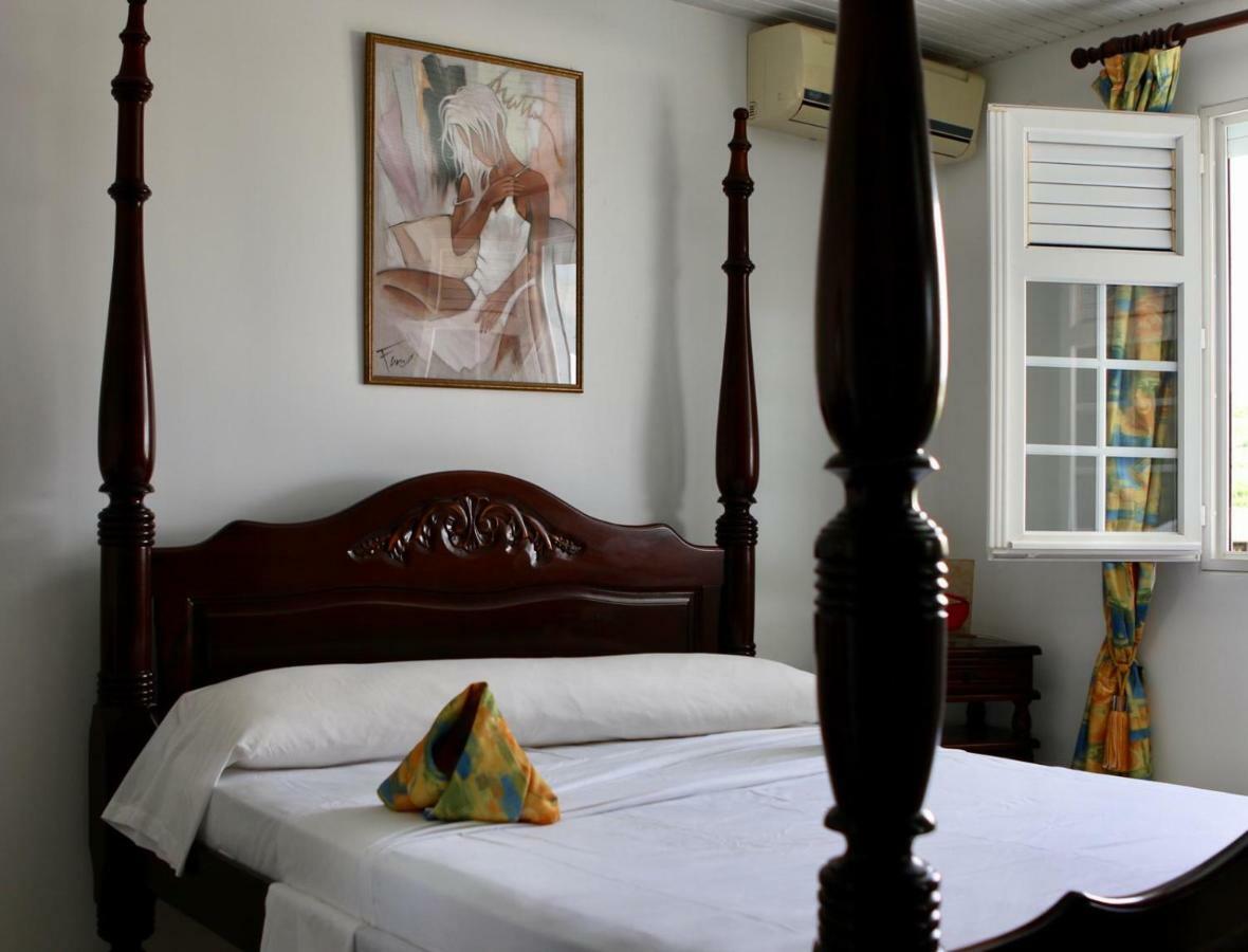 Bed & Breakfast 6 Suites Piscine Et Plage Pointe Faulaル・ヴォクラン エクステリア 写真